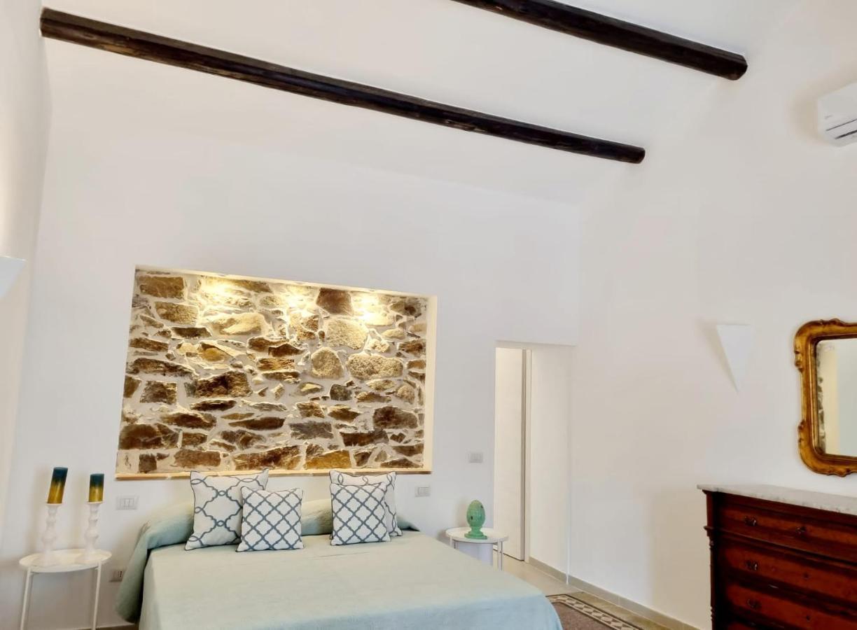 Ferienwohnung Stazzo San Teodoro La Quercia Piscina Condivisa Exterior foto