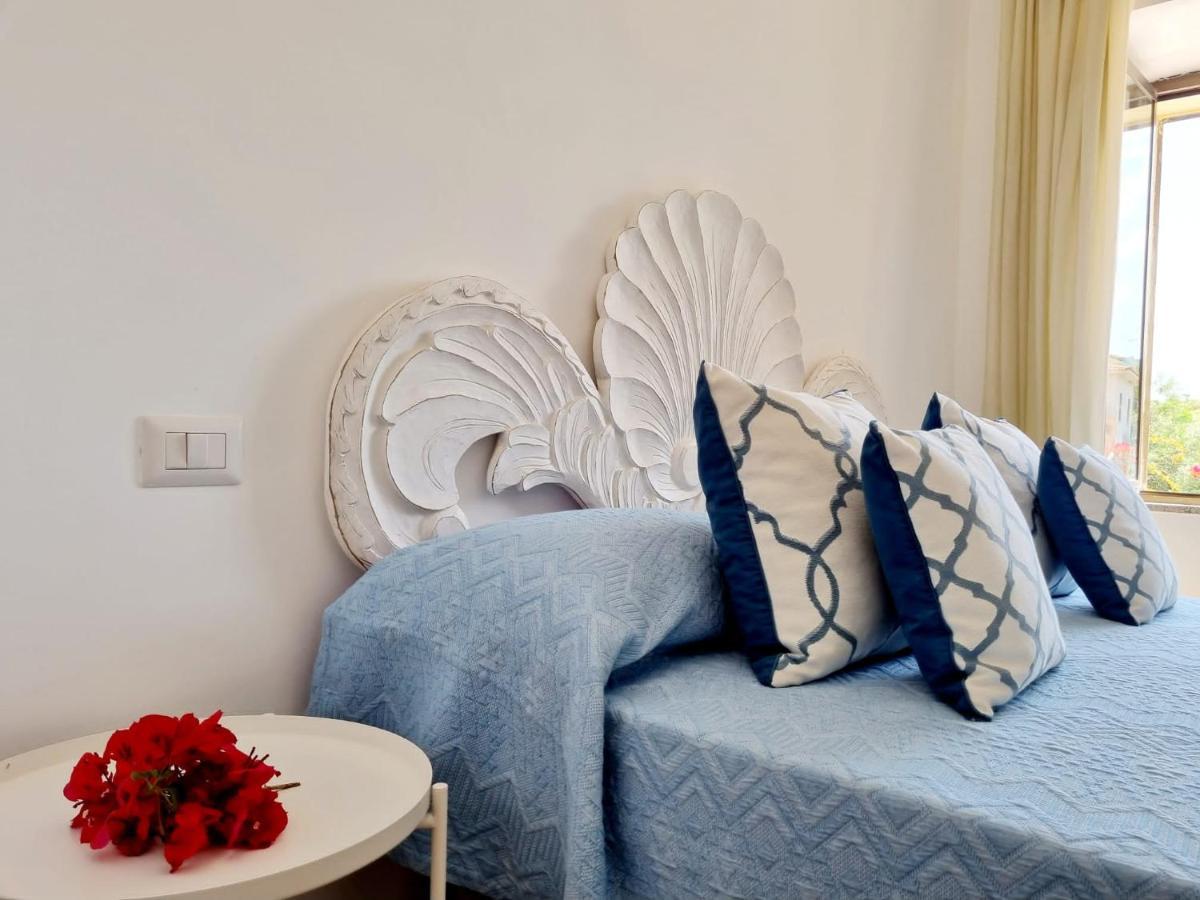 Ferienwohnung Stazzo San Teodoro La Quercia Piscina Condivisa Exterior foto