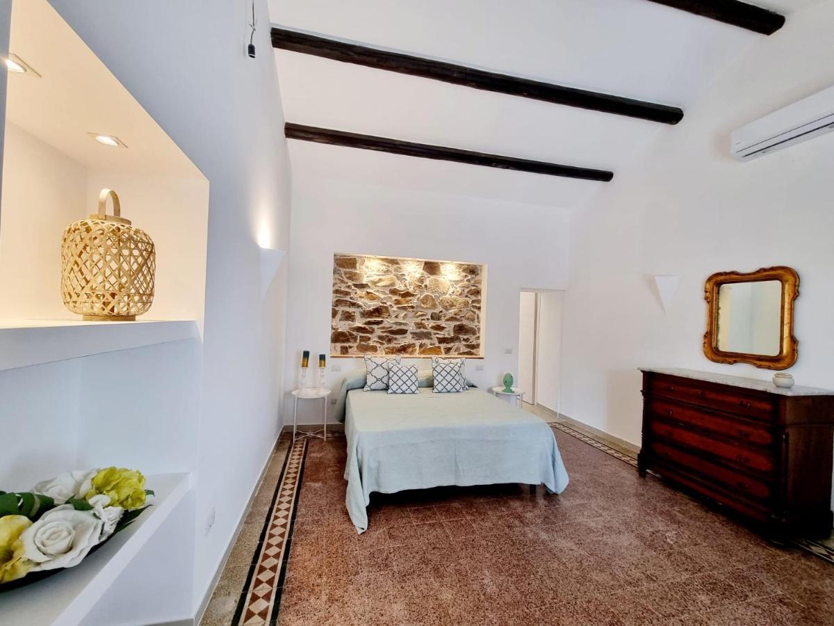 Ferienwohnung Stazzo San Teodoro La Quercia Piscina Condivisa Exterior foto