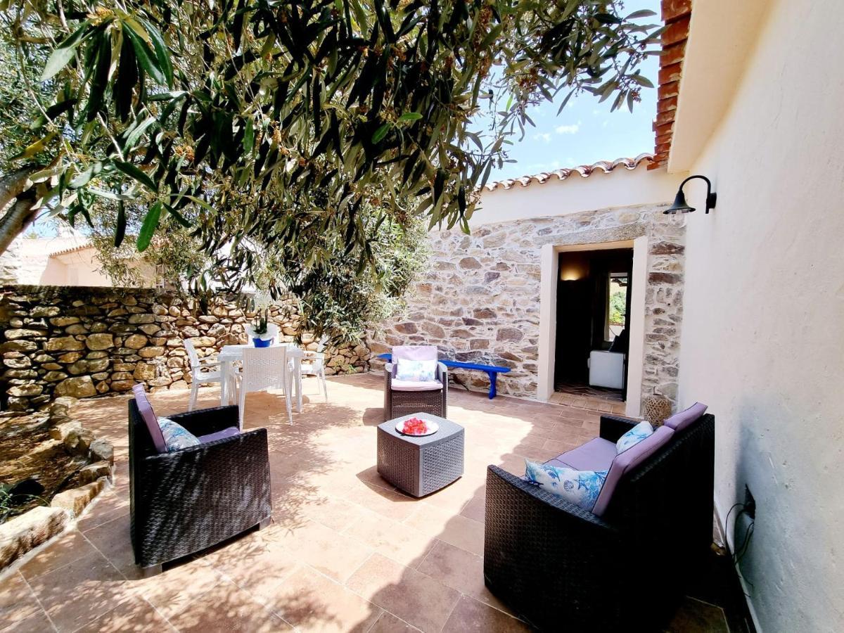 Ferienwohnung Stazzo San Teodoro La Quercia Piscina Condivisa Exterior foto