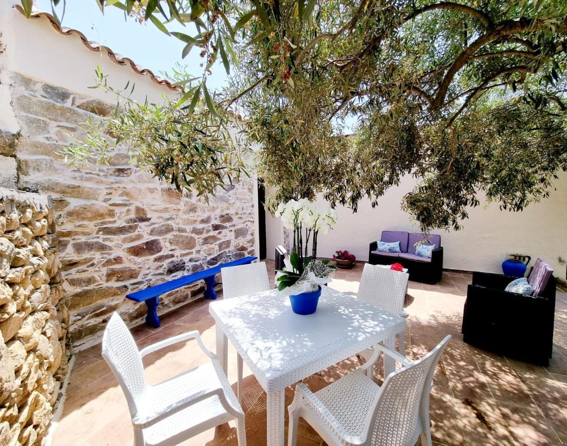 Ferienwohnung Stazzo San Teodoro La Quercia Piscina Condivisa Exterior foto